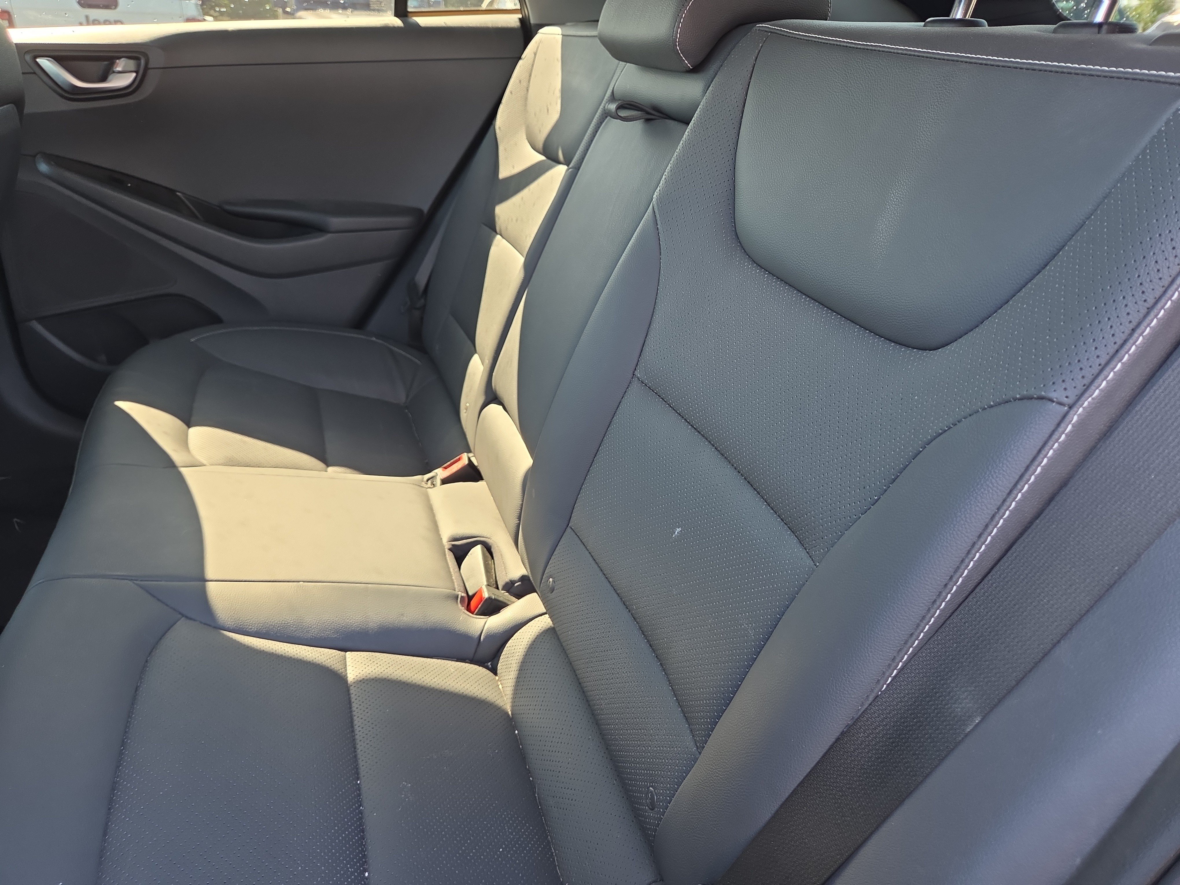 Used 2019 Hyundai Ioniq Limited w/ Ultimate Package 02 FWD image 10