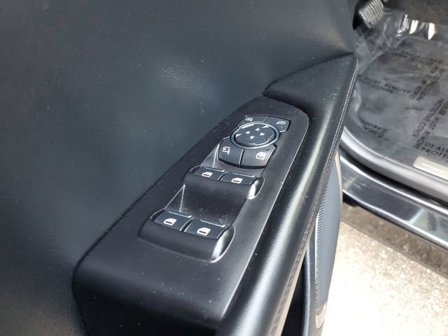 Used 2023 Lincoln Nautilus Reserve image 17