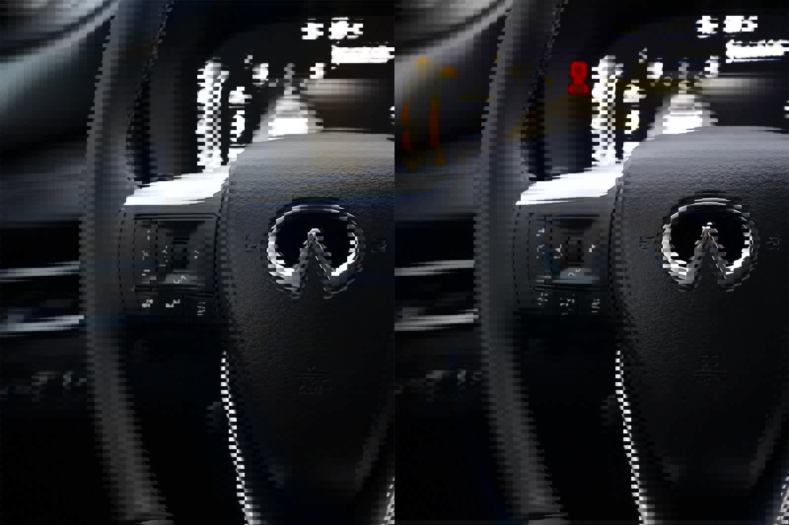 New 2026 INFINITI QX60 Luxe image 10