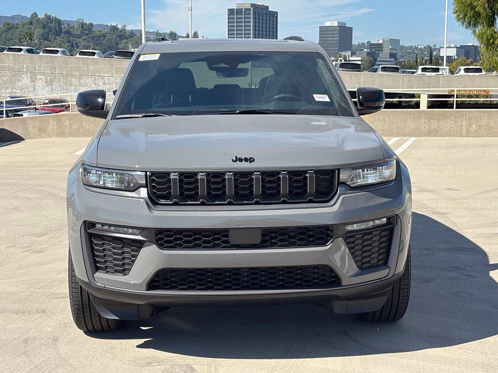 New 2027 Jeep Grand Cherokee Limited AWD/4WD image 7