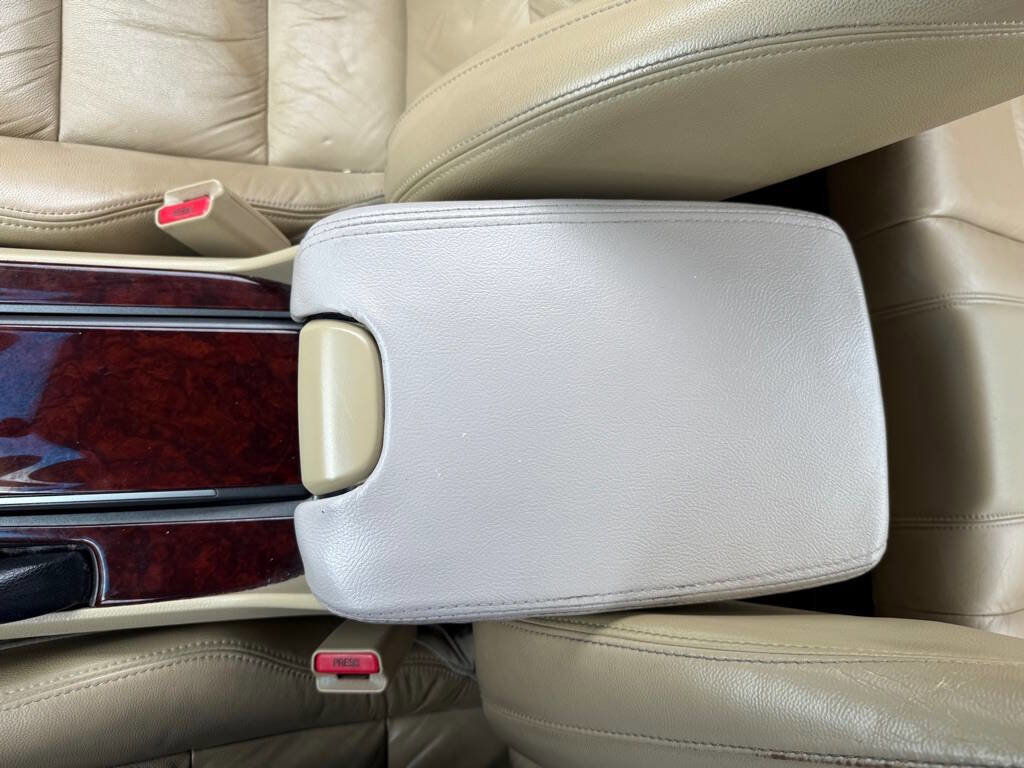 Used 2011 Honda Accord EX-L image 18