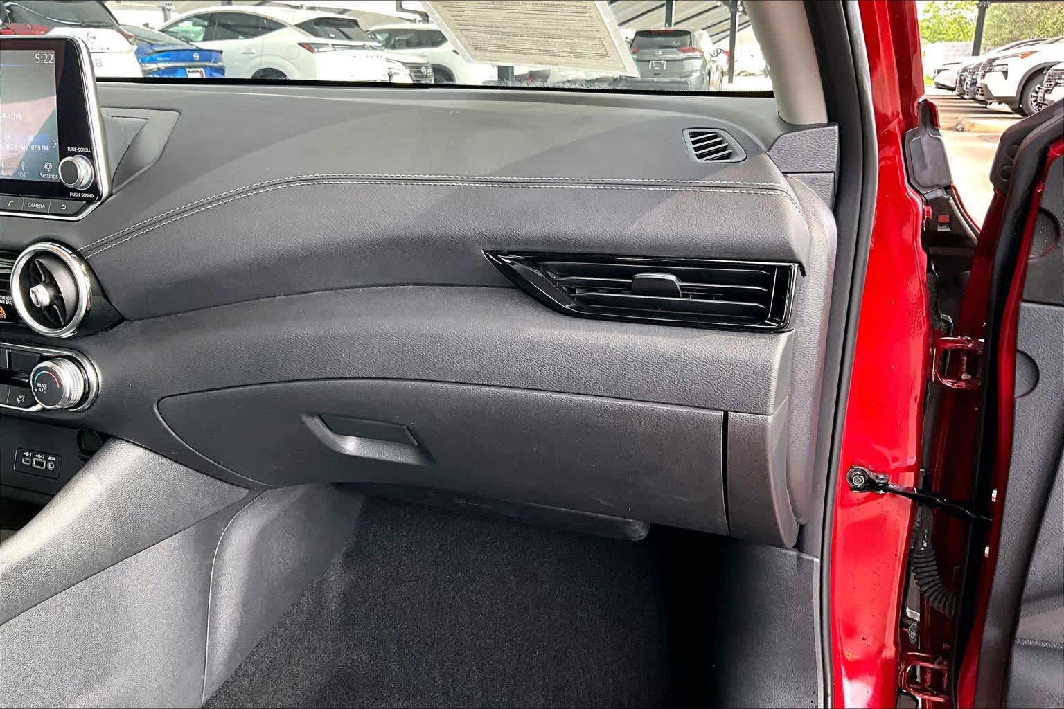 Certified 2023 Nissan Sentra SV FWD image 18