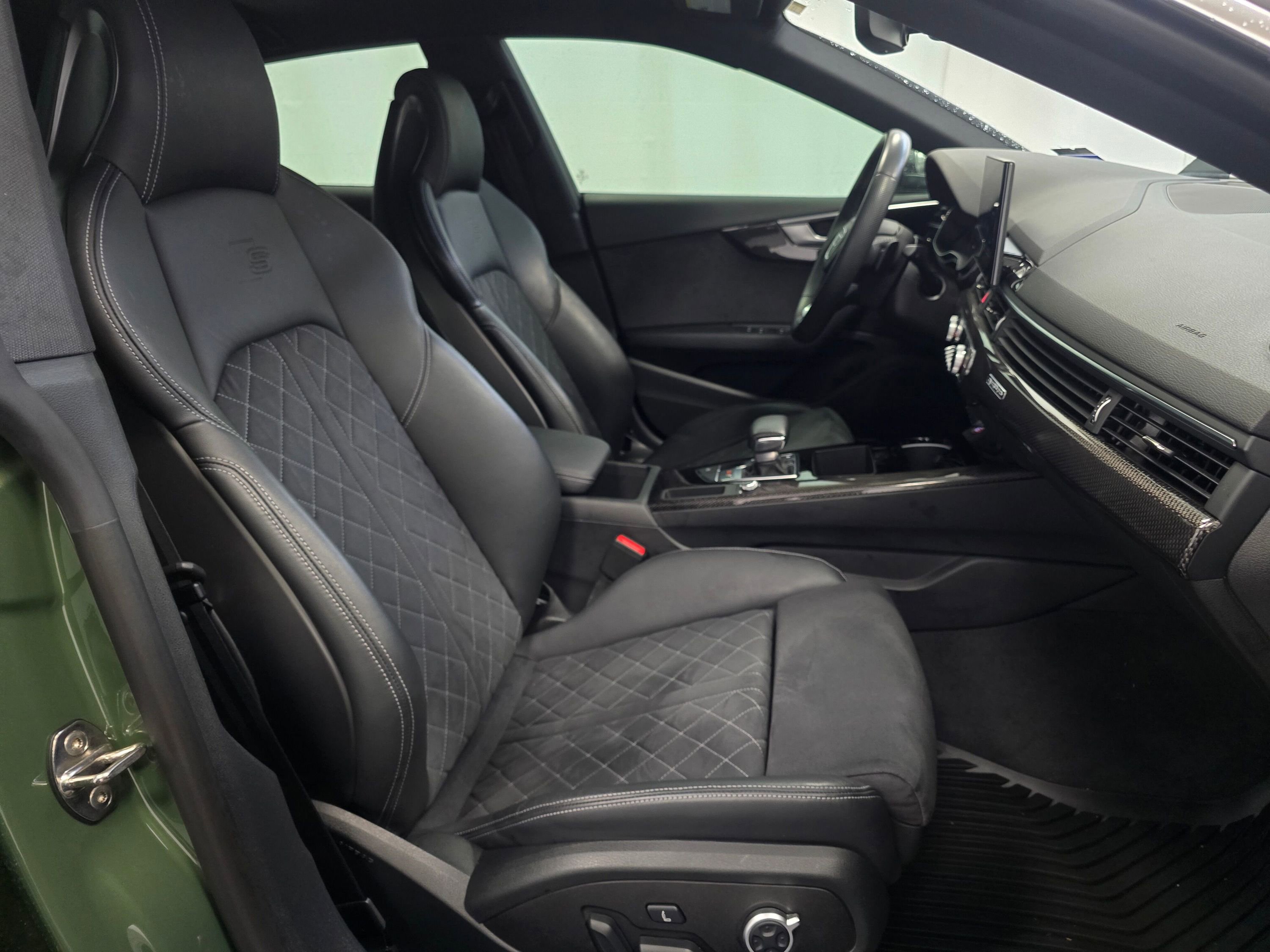 Used 2024 Audi S5 Premium image 28