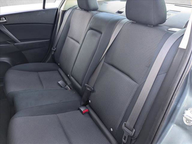 Used 2013 MAZDA MAZDA3 i Touring image 16