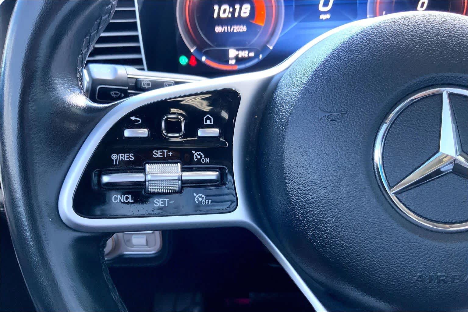 Used 2021 Mercedes-Benz GLE 450 4MATIC image 24