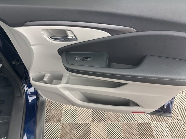 Certified 2023 Honda Ridgeline RTL image 25