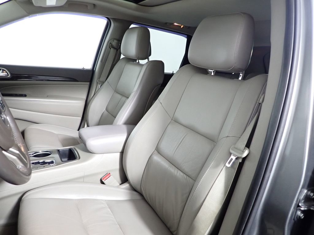 Used 2012 Jeep Grand Cherokee Laredo image 27