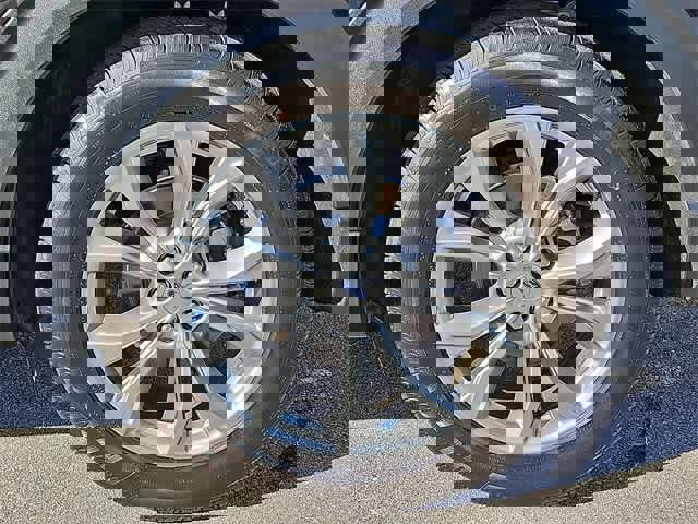 Used 2023 Ford Explorer Limited w/ Equipment Group 301A image 38