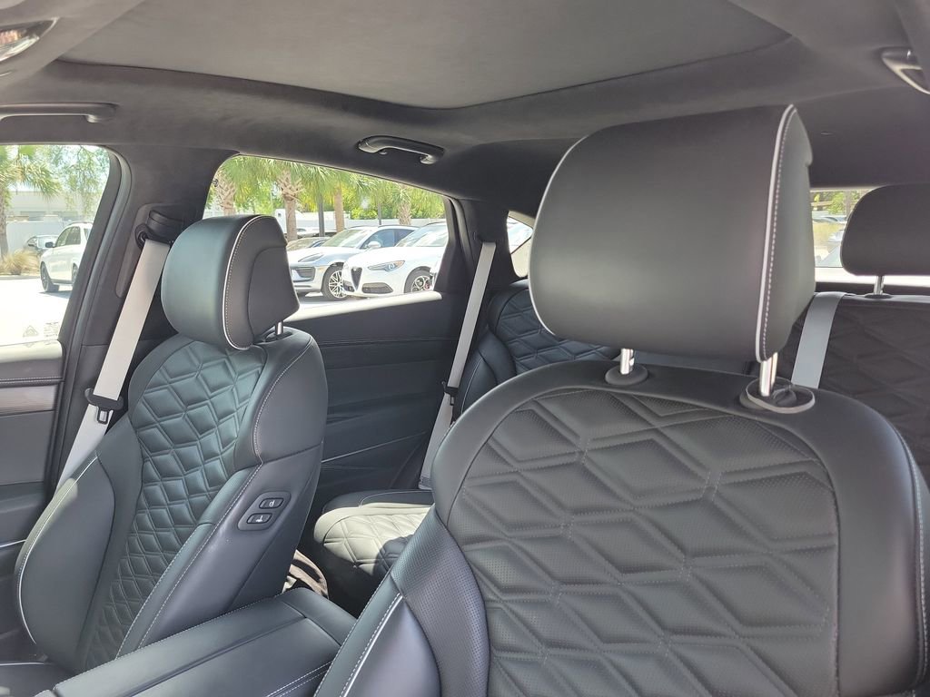 Used 2025 Genesis GV80 3.5T image 6
