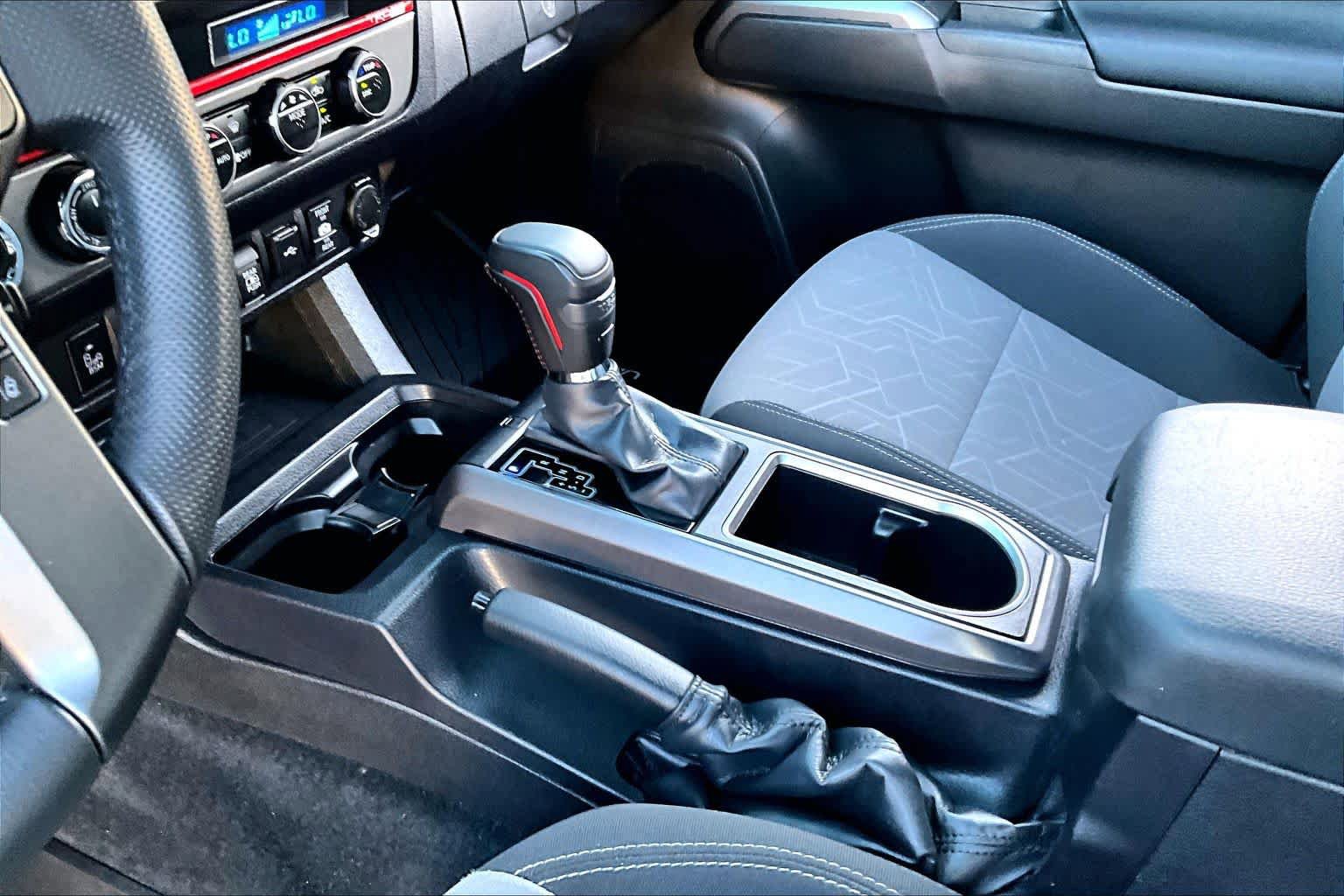 Certified 2023 Toyota Tacoma TRD Off-Road w/ Technology Package AWD/4WD image 16