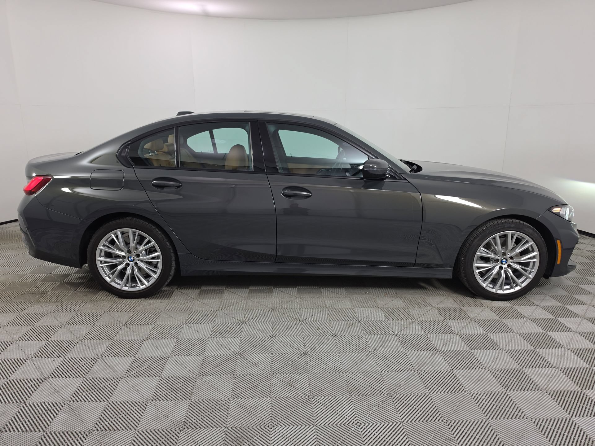 Used 2023 BMW 330i Sedan w/ Driving Assistance Package RWD image 8