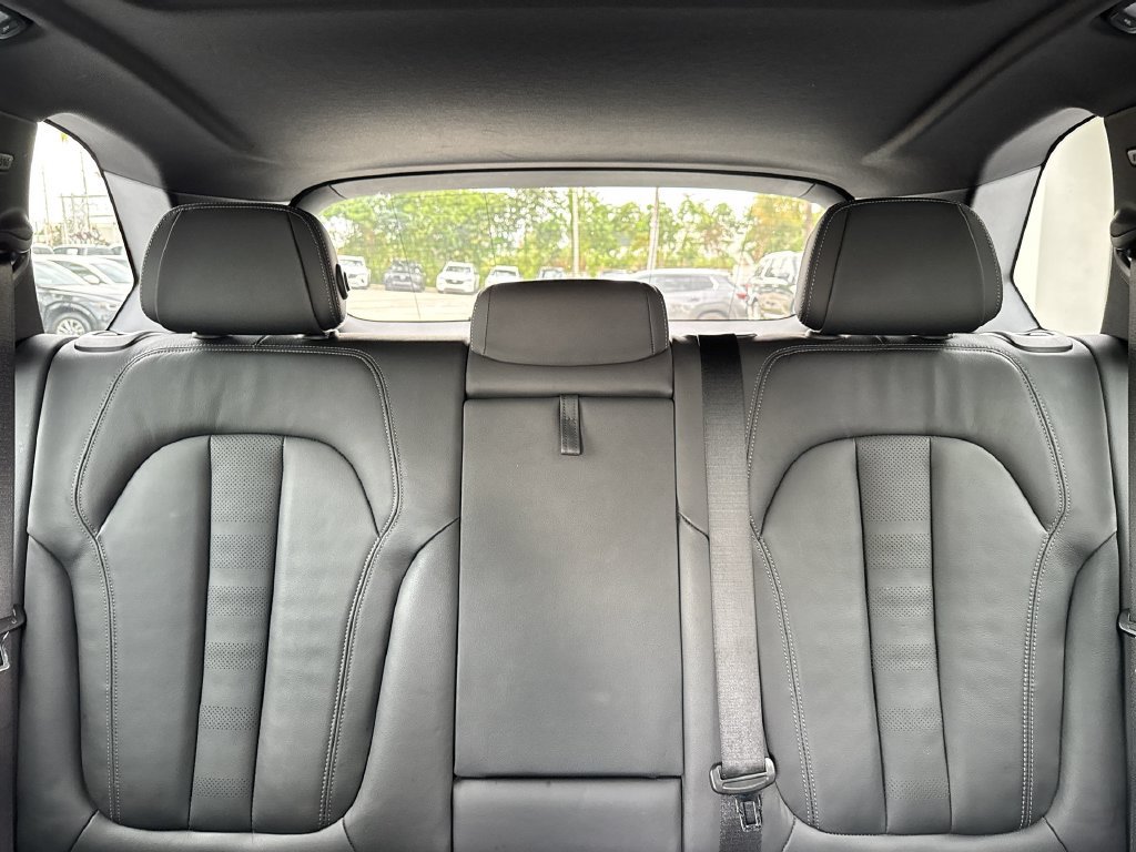 Used 2021 BMW X5 sDrive40i w/ Premium Package RWD image 18