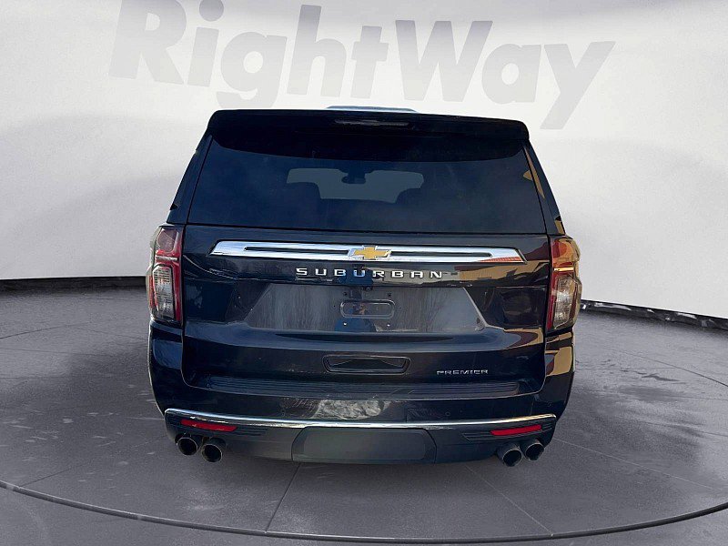 Used 2023 Chevrolet Suburban Premier AWD/4WD image 4