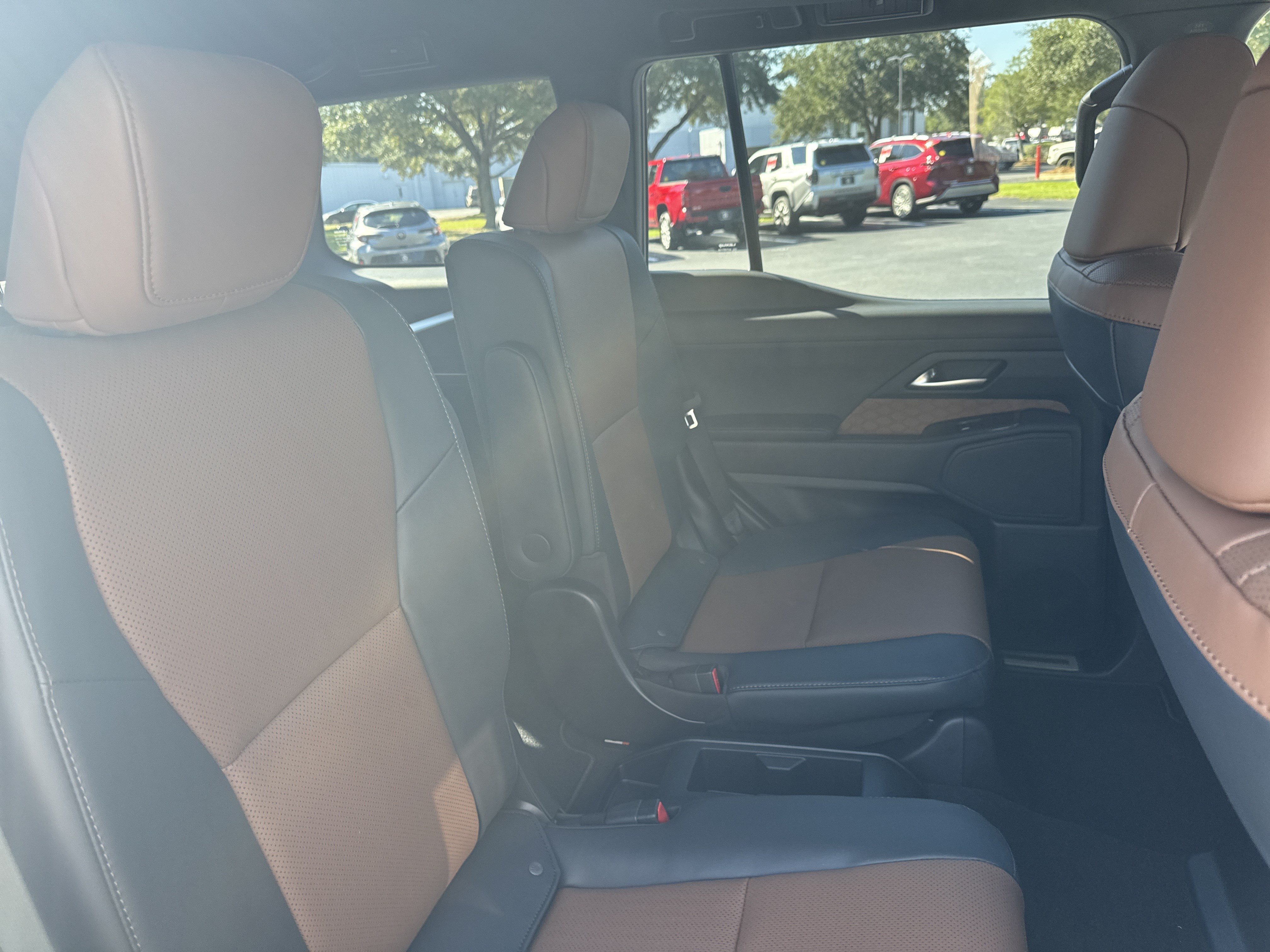 Used 2026 Lexus GX 550 w/ Cold Area Package AWD/4WD image 31