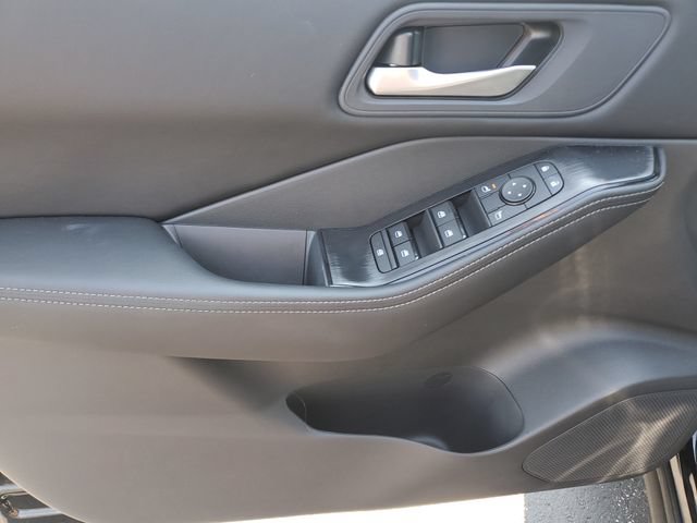 New 2026 Nissan Rogue SV AWD/4WD image 21