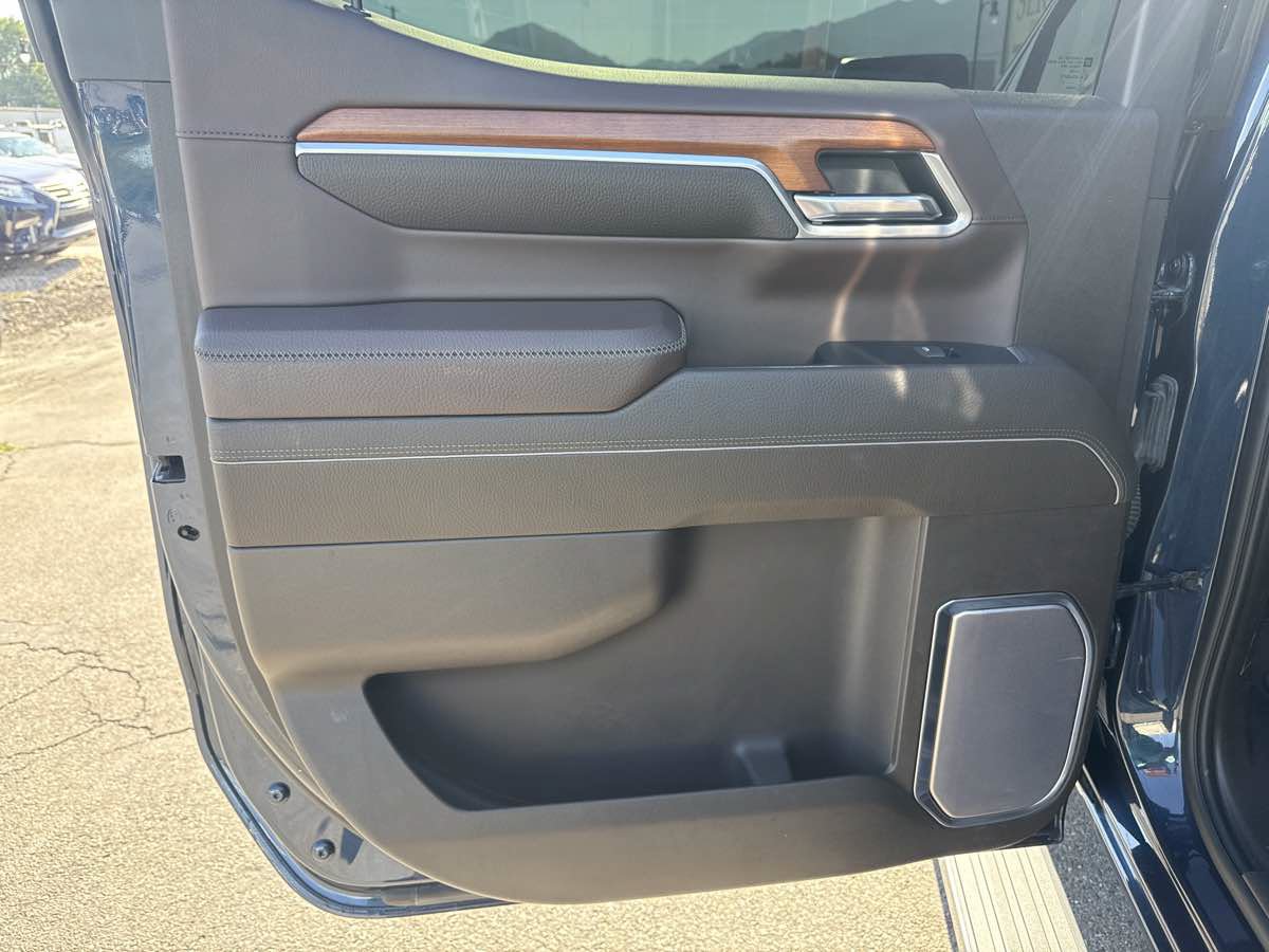Used 2022 GMC Sierra 1500 Denali AWD/4WD image 17