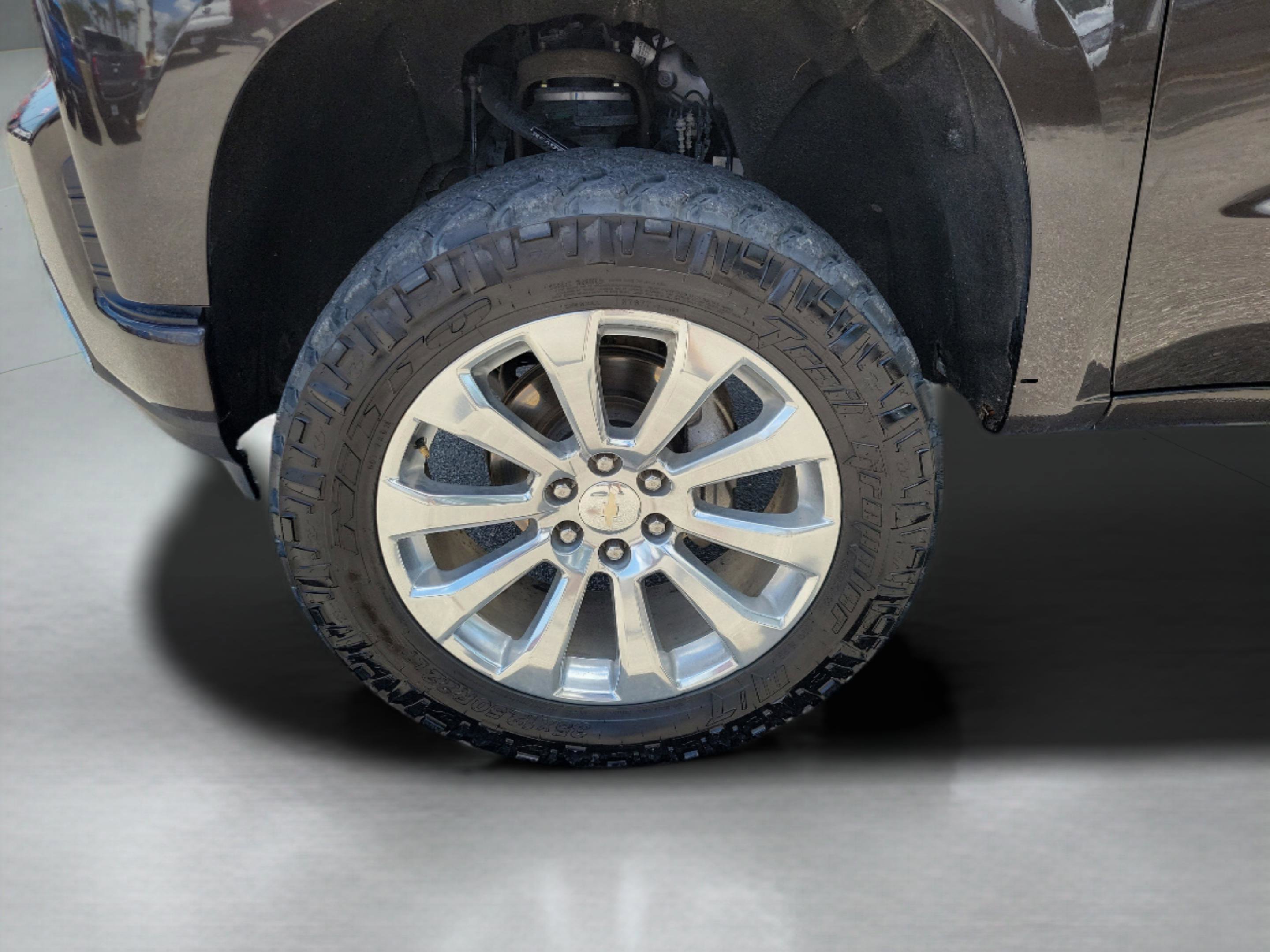 Used 2021 Chevrolet Silverado 1500 High Country AWD/4WD image 30