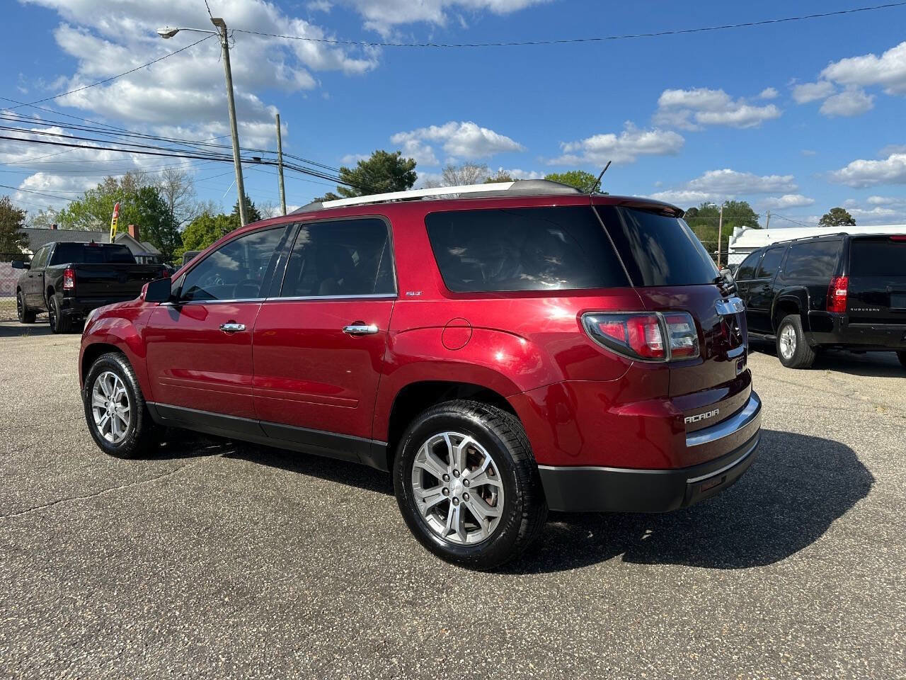 Used 2015 GMC Acadia SLT image 18