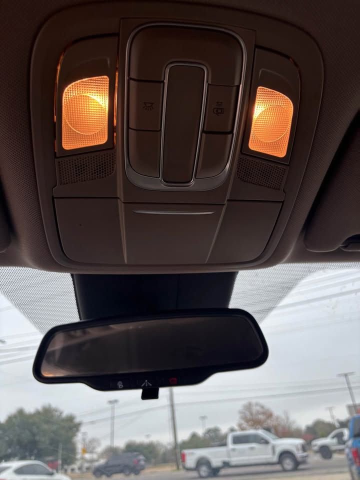 Used 2019 Hyundai Santa Fe SEL image 18