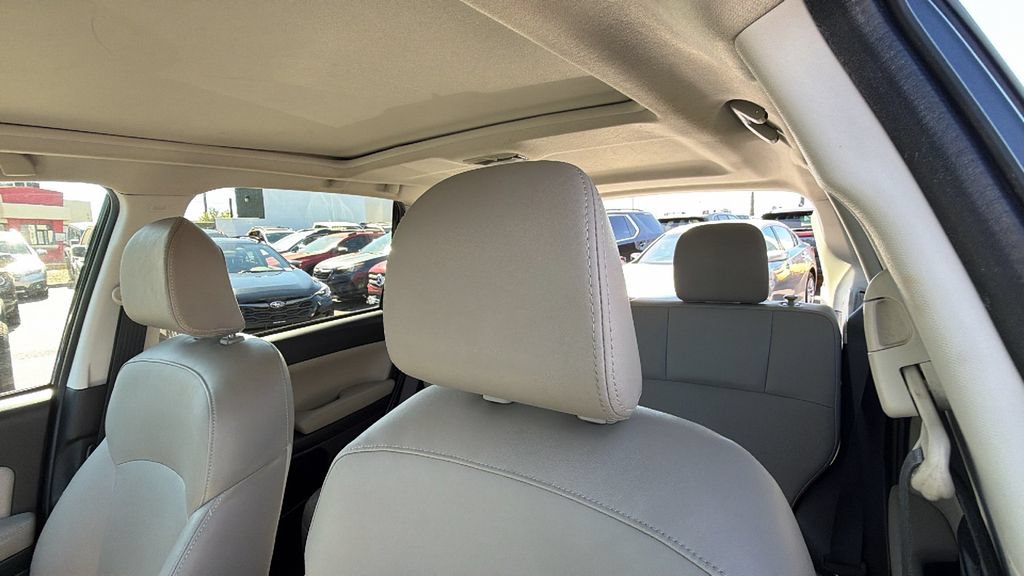 Used 2016 Subaru Forester 2.5i Touring w/ Eyesight & Navigation System AWD/4WD image 22