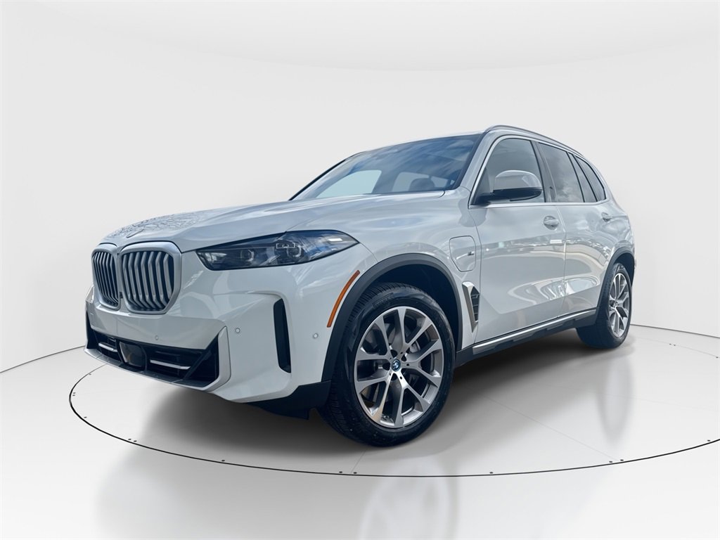 Used 2024 BMW X5 xDrive50e w/ Premium Package image 1