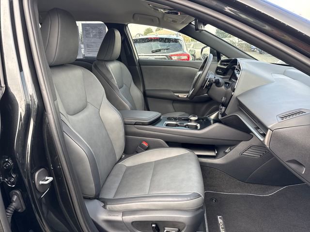 Used 2024 Lexus RZ 450e Premium w/ Accessory Package (Z1) image 11