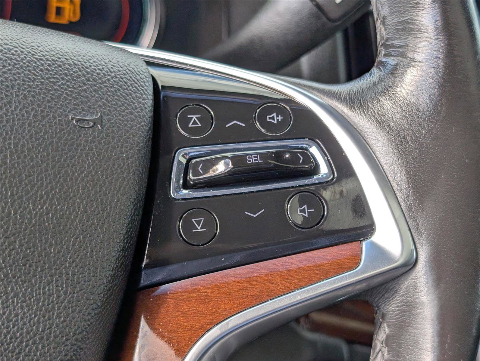 Used 2019 Cadillac Escalade Premium Luxury image 28