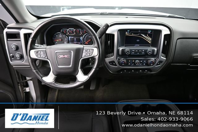Used 2017 GMC Sierra 1500 SLT w/ SLT Preferred Package AWD/4WD image 26