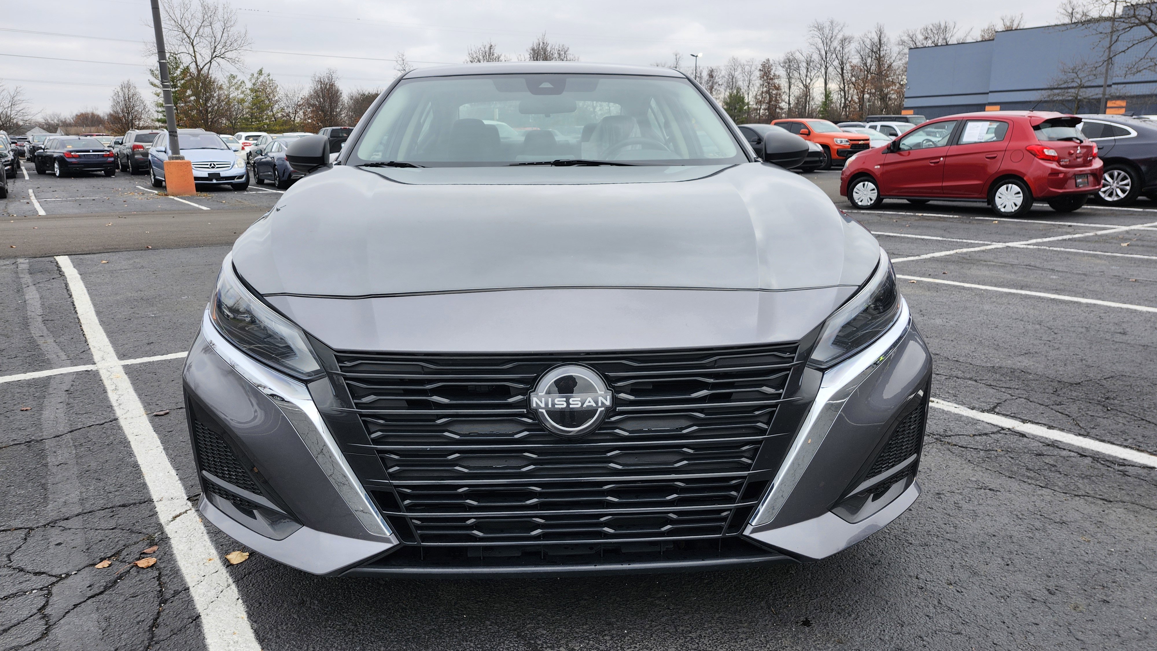 Used 2024 Nissan Altima 2.5 SV image 11