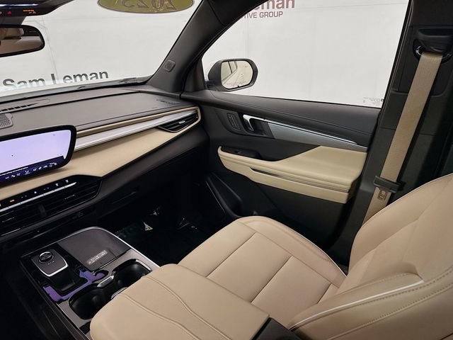 Used 2025 Buick Enclave Preferred image 26