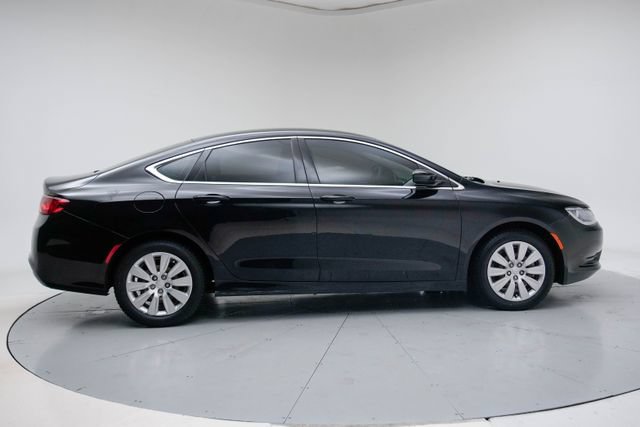 Used 2016 Chrysler 200 LX FWD image 8