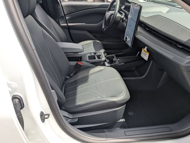 New 2026 Ford Mustang Mach-E Select w/ Comfort Package Lite RWD image 27