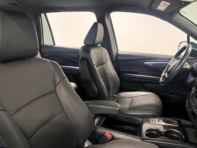 Used 2023 Honda Passport EX-L image 10