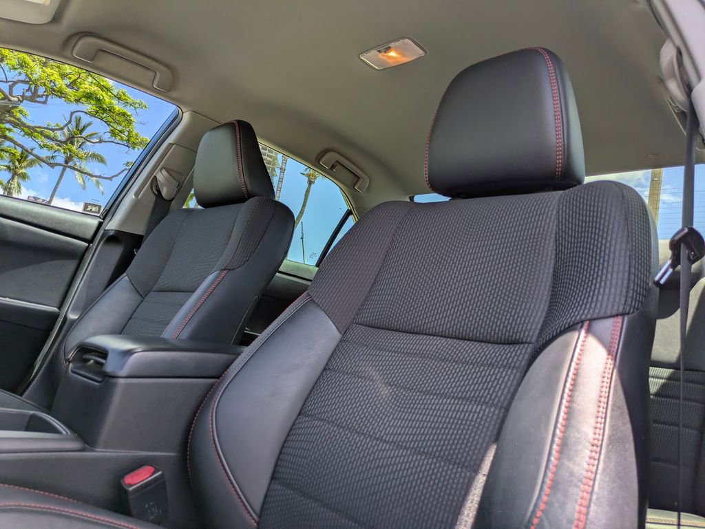 Used 2017 Toyota Camry SE image 14
