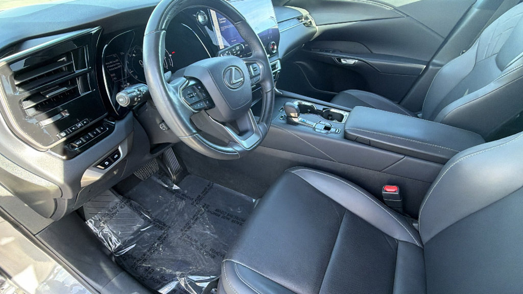 Used 2023 Lexus RX 350 Premium w/ Accessory Package image 10