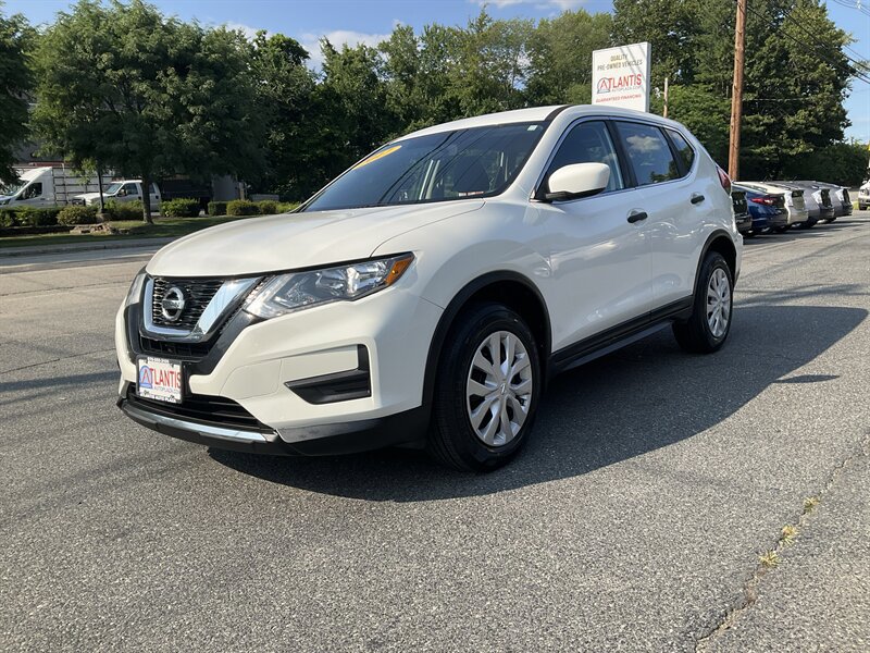 Used 2017 Nissan Rogue S AWD/4WD image 1