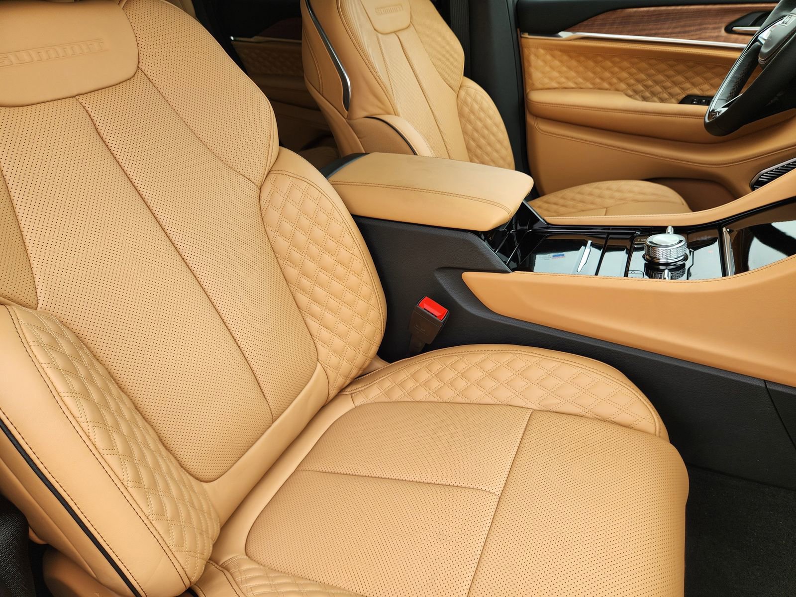 New 2026 Jeep Grand Cherokee Summit AWD/4WD image 14