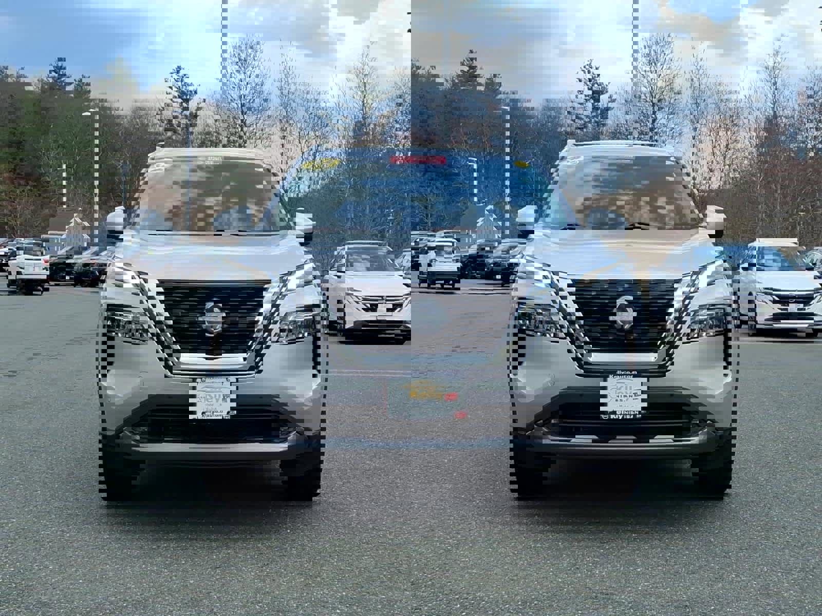 Certified 2022 Nissan Rogue SL w/ SL Premium Package AWD/4WD image 2