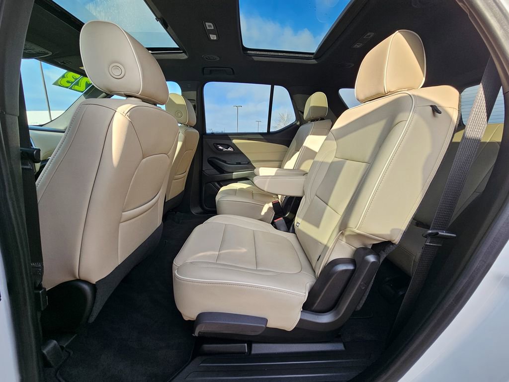 Certified 2023 Chevrolet Traverse Premier image 37