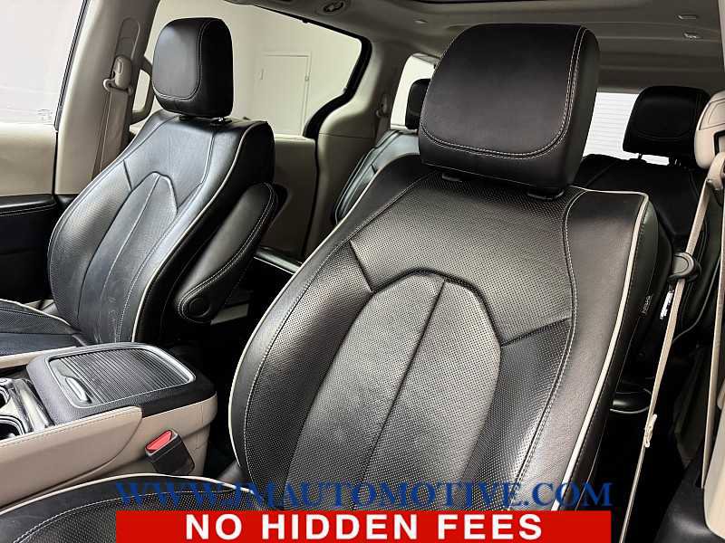 Used 2023 Chrysler Pacifica Limited image 14