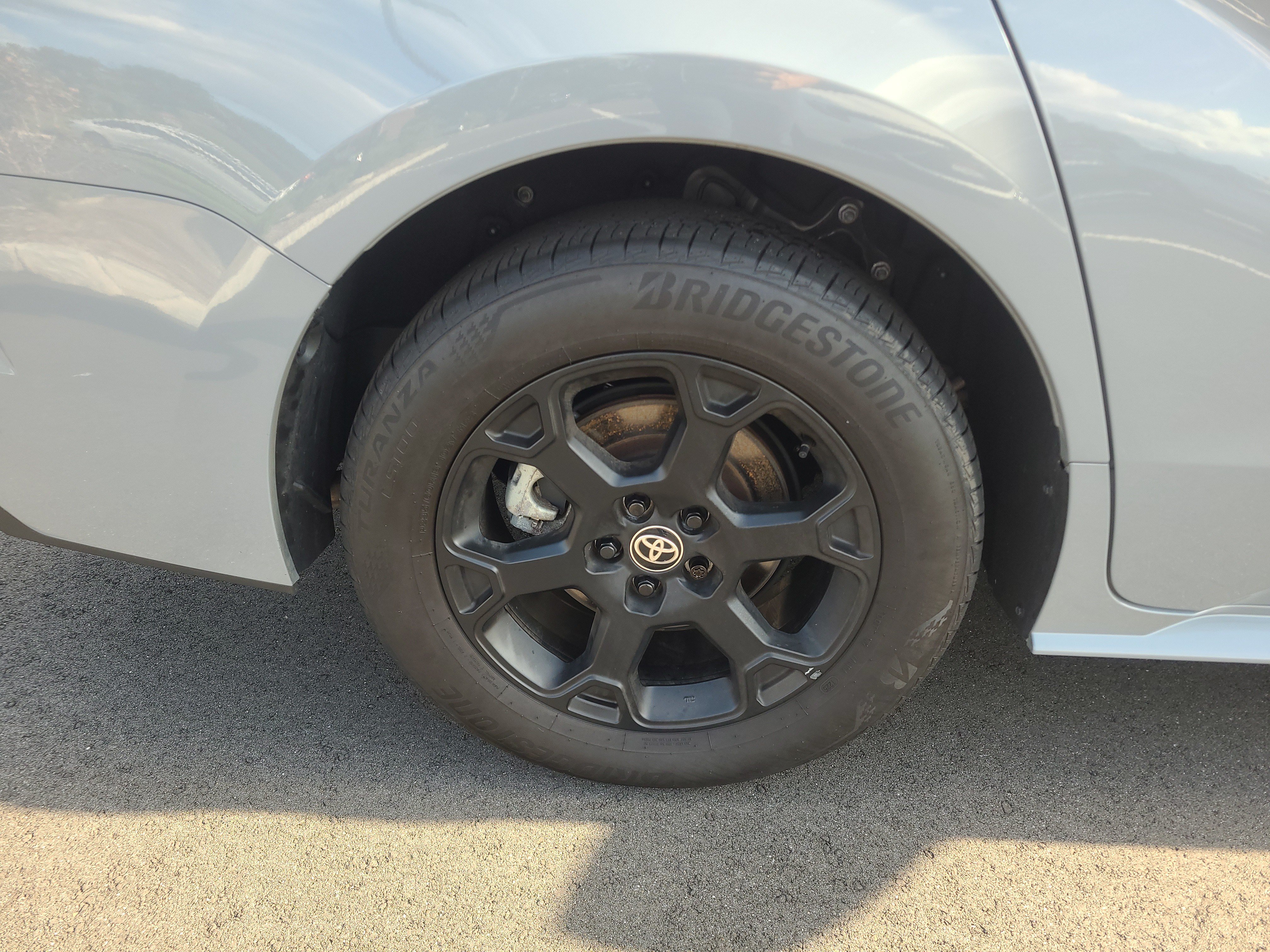 Certified 2025 Toyota Sienna XLE Woodland Edition AWD/4WD image 11