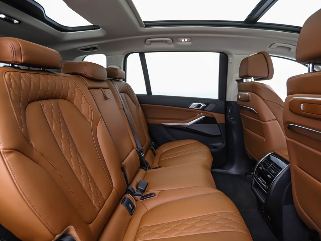 Certified 2024 BMW X7 xDrive40i image 33