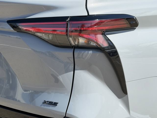 Used 2025 Toyota Sienna XSE image 7