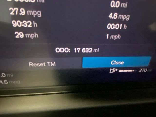 Used 2025 Volvo XC40 B5 Core AWD/4WD image 17