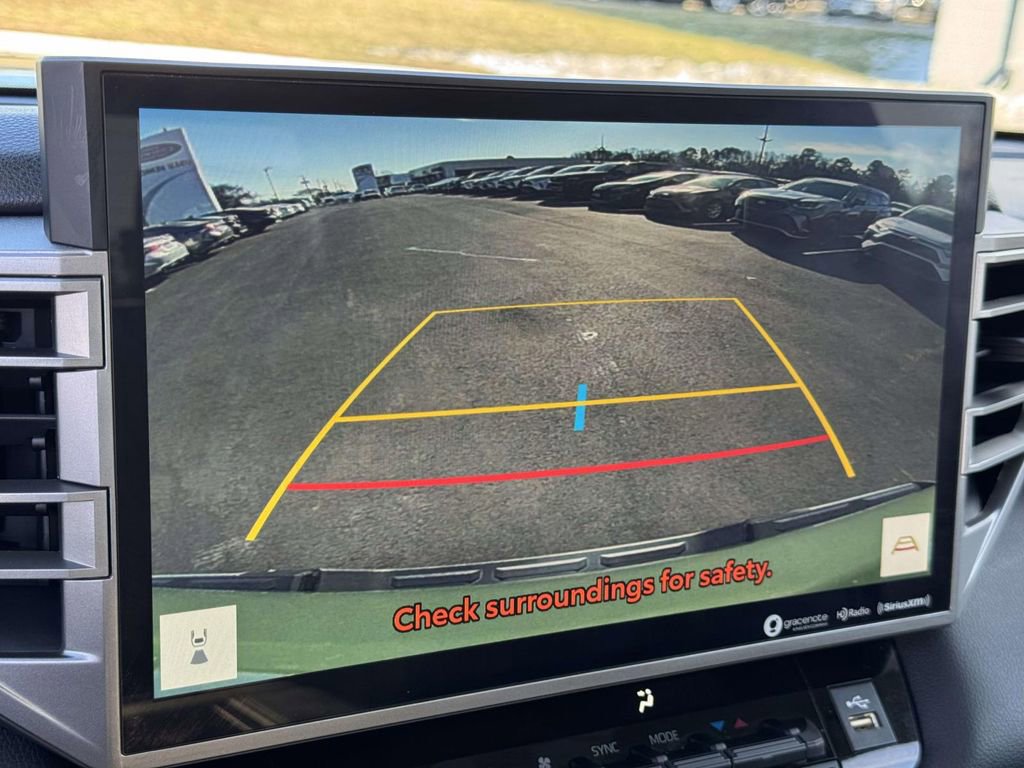 Used 2022 Toyota Tundra Limited w/ Power Package image 4