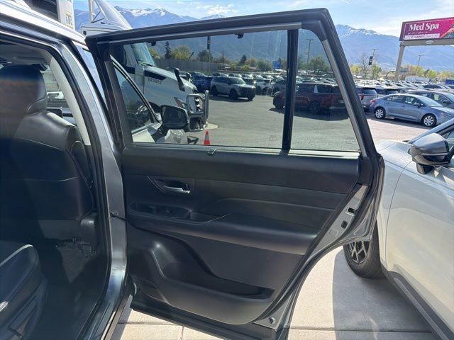 Used 2025 Toyota Grand Highlander AWD image 32
