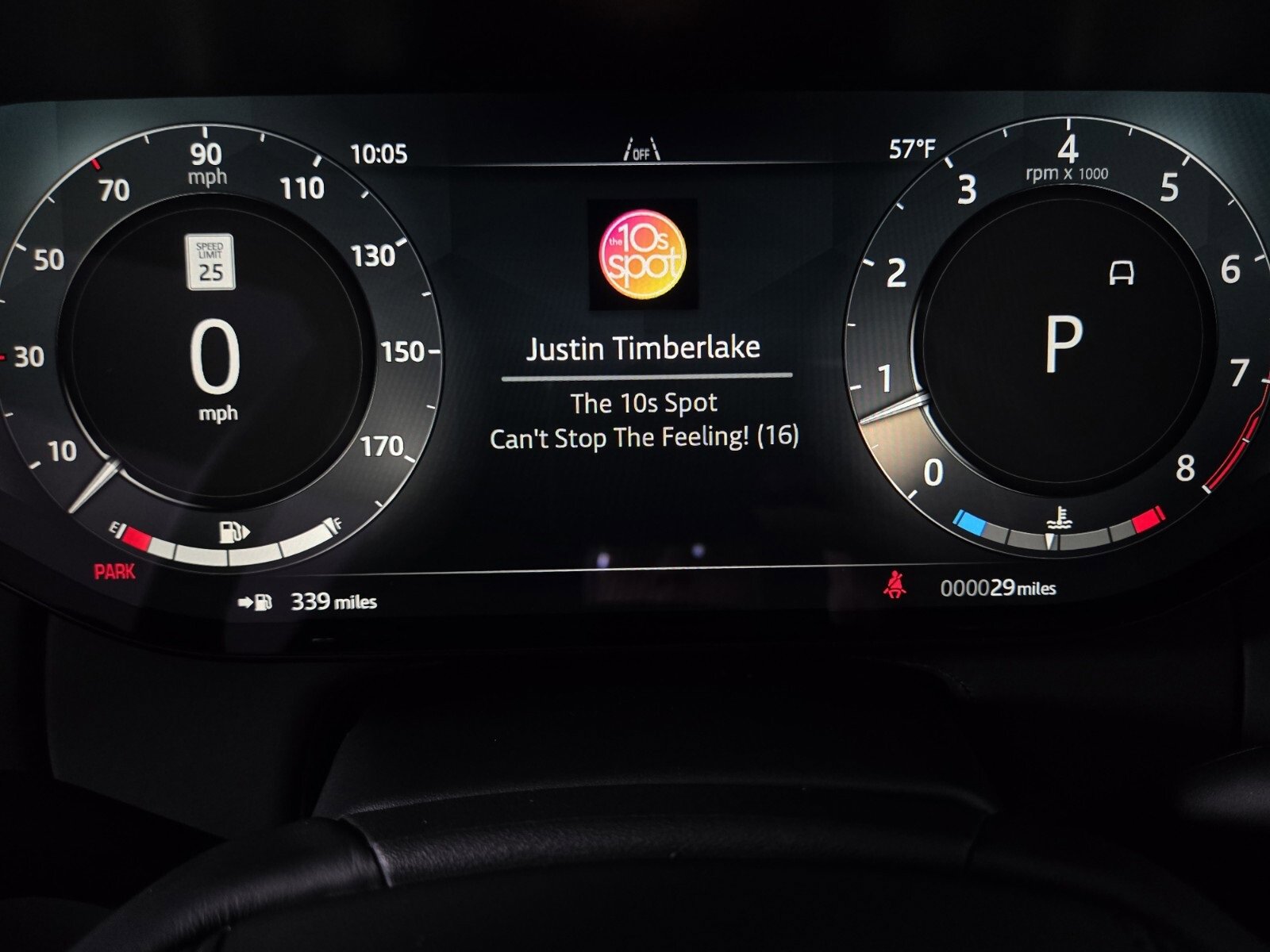 New 2025 Land Rover Range Rover SE image 32