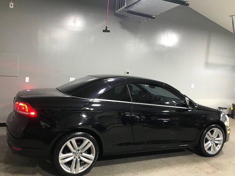 Used 2014 Volkswagen Eos Executive FWD image 6