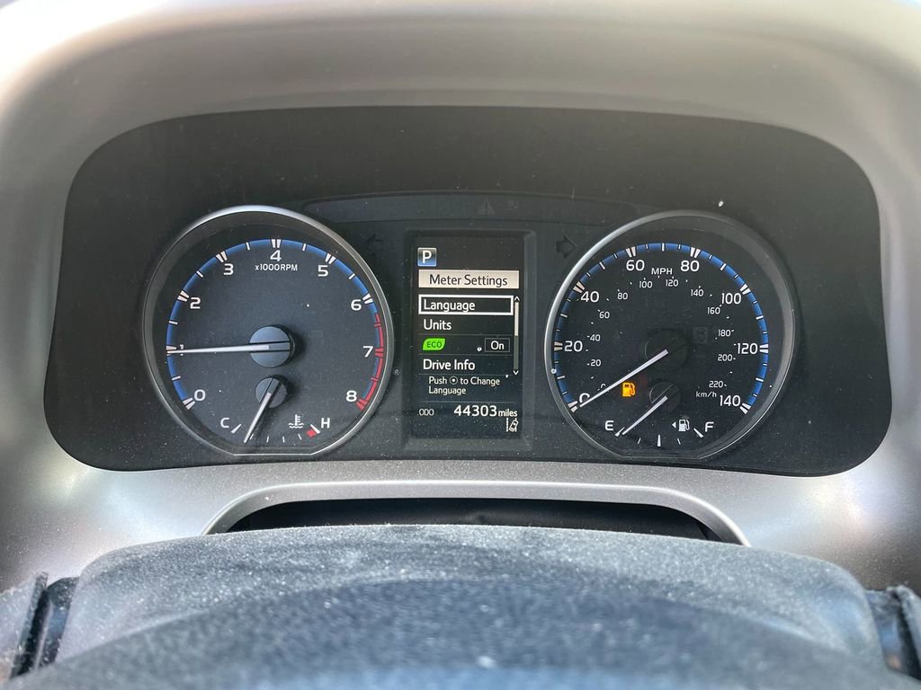 Used 2017 Toyota RAV4 LE w/ All Weather Liner Package image 17