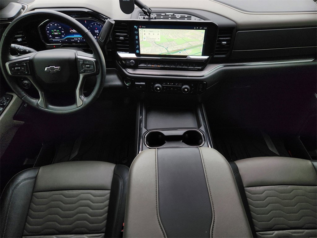 Used 2024 Chevrolet Silverado 2500 ZR2 w/ Technology Package image 27